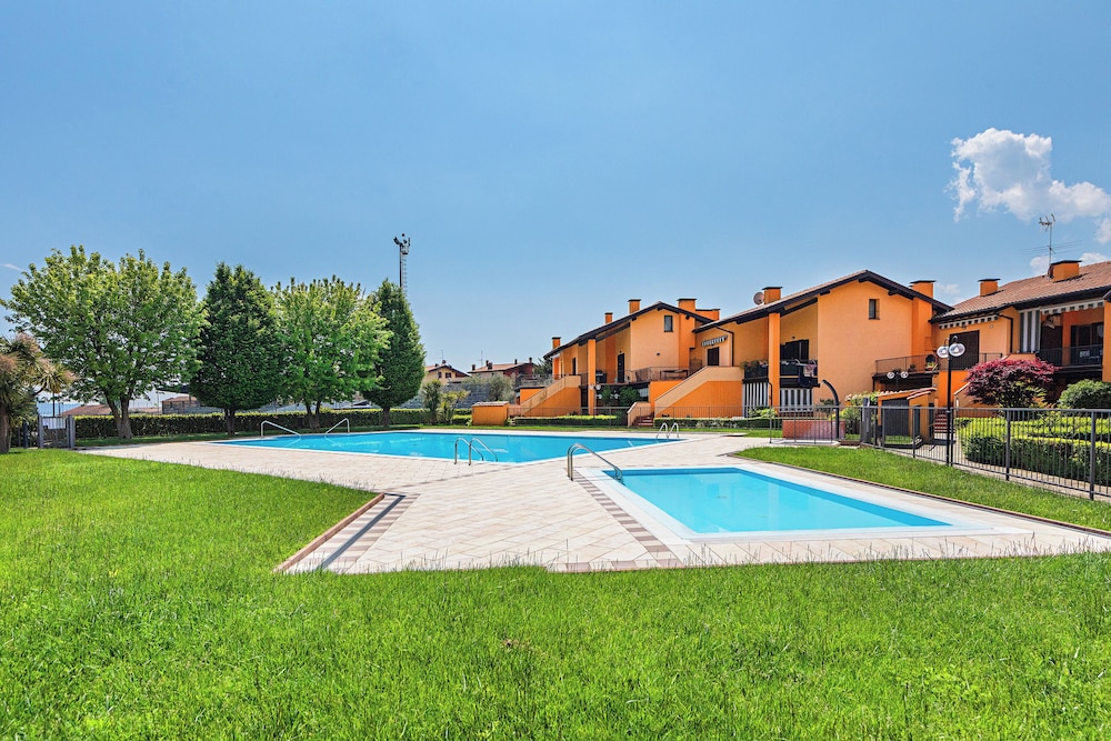 I Girasoli C14 by Wonderful Italy