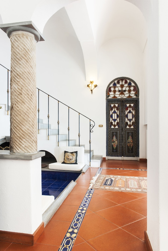 Hotel La Casa di Peppe Guest House & Villa