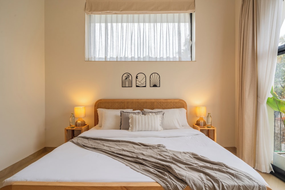 ELIVAAS Ekam | Luxe 4 BHK Villa With Pvt Pool & Patio