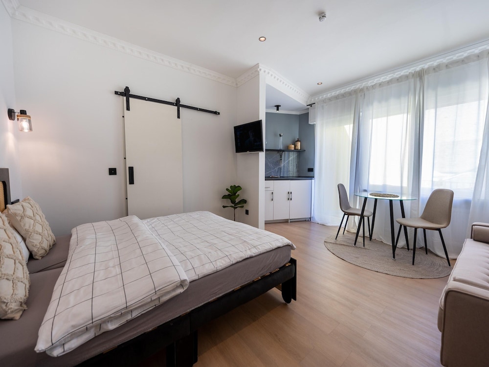 Modern Residences - Studio on the Moselle