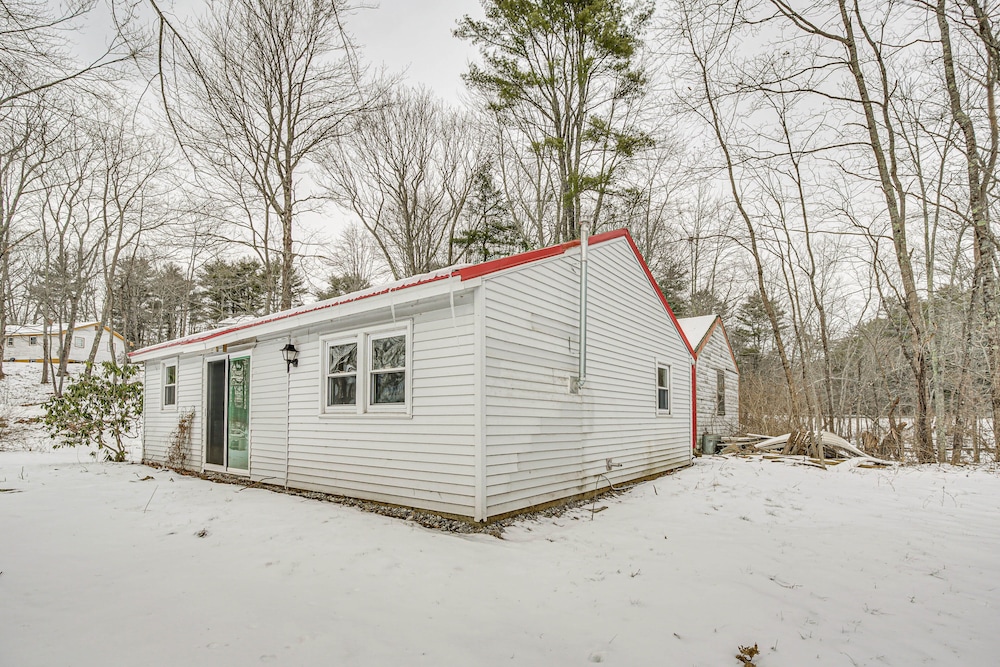 Riverfront Topsham Home ~ 28 Mi to Portland! view 2