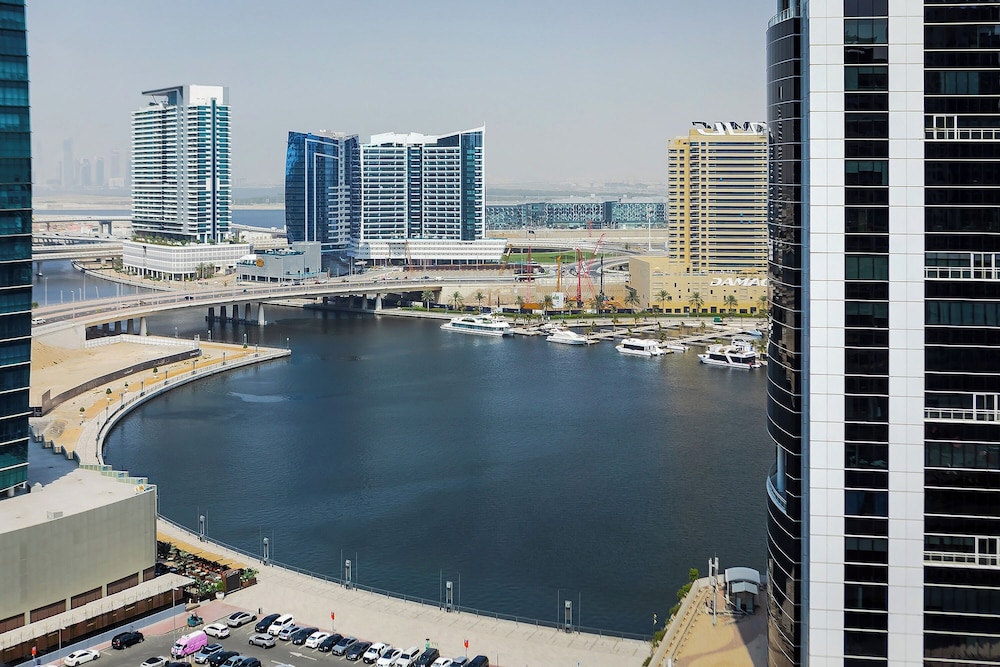 Studio with Dubai Canal View at MAG 318