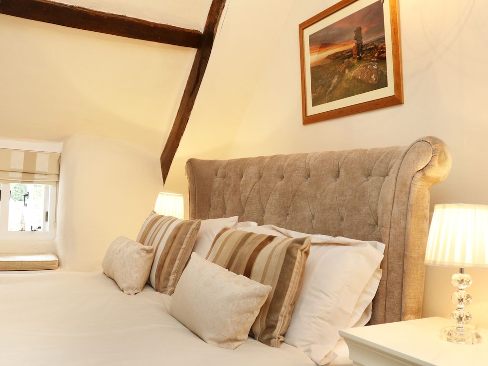 Larksworthy Cottage
