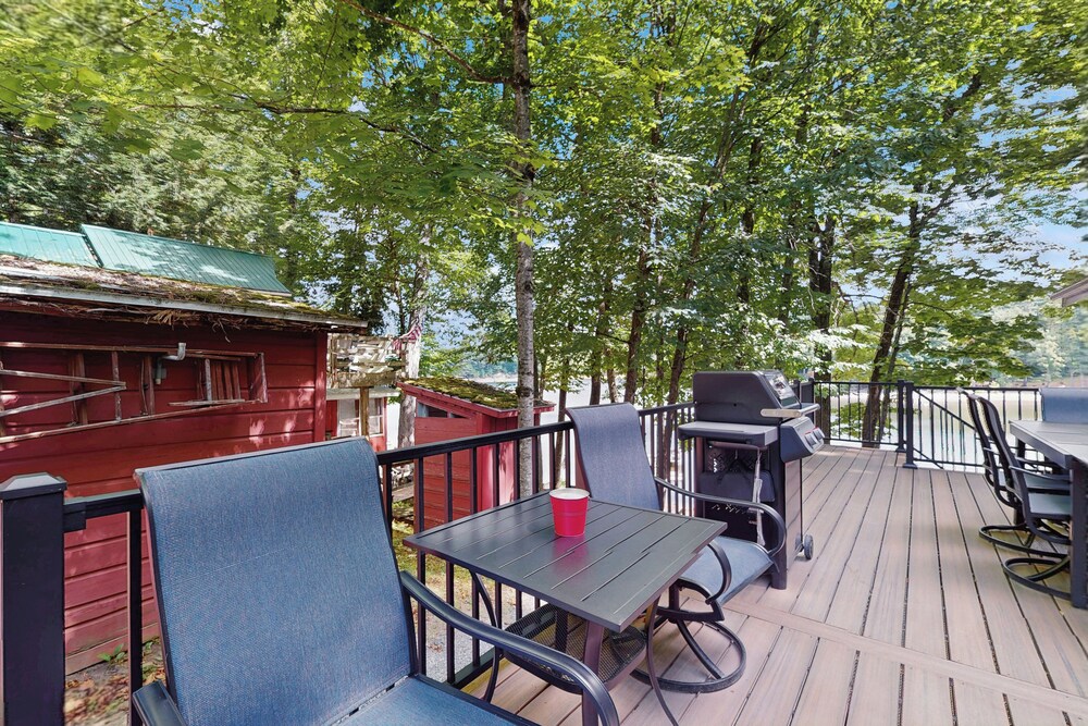 Hot Tub + Deck: Waterfront Home on Sacandaga Lake