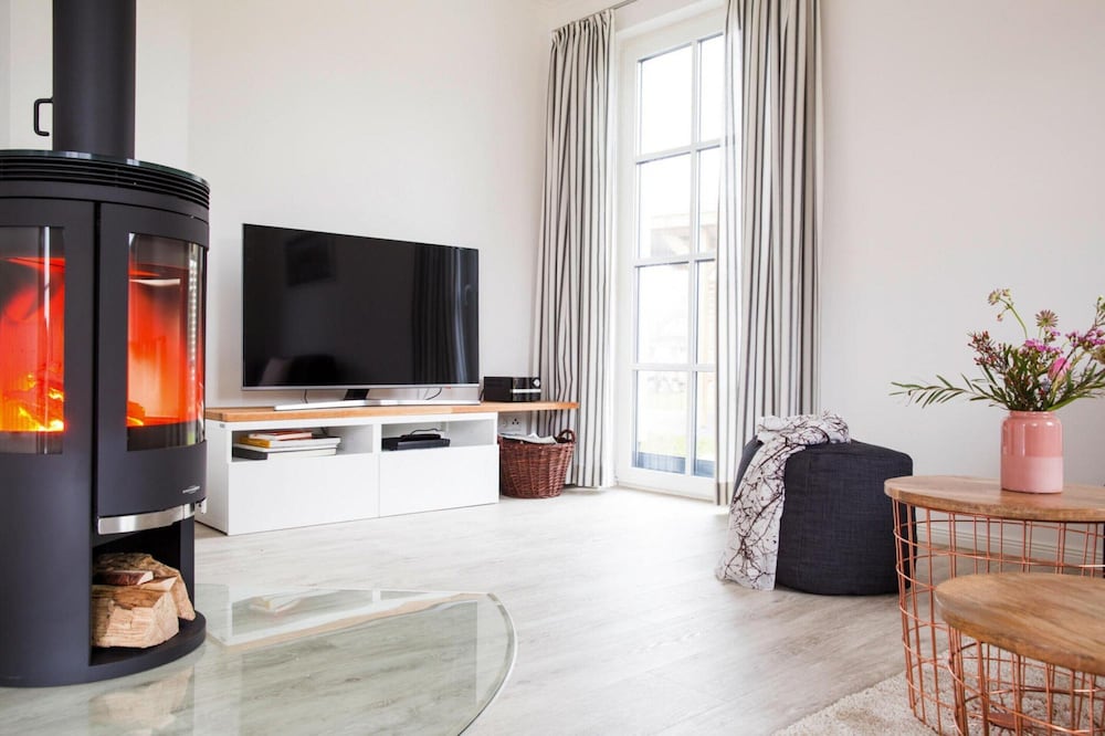 Luxushaus in Bodstedt mit Sauna und Lagune