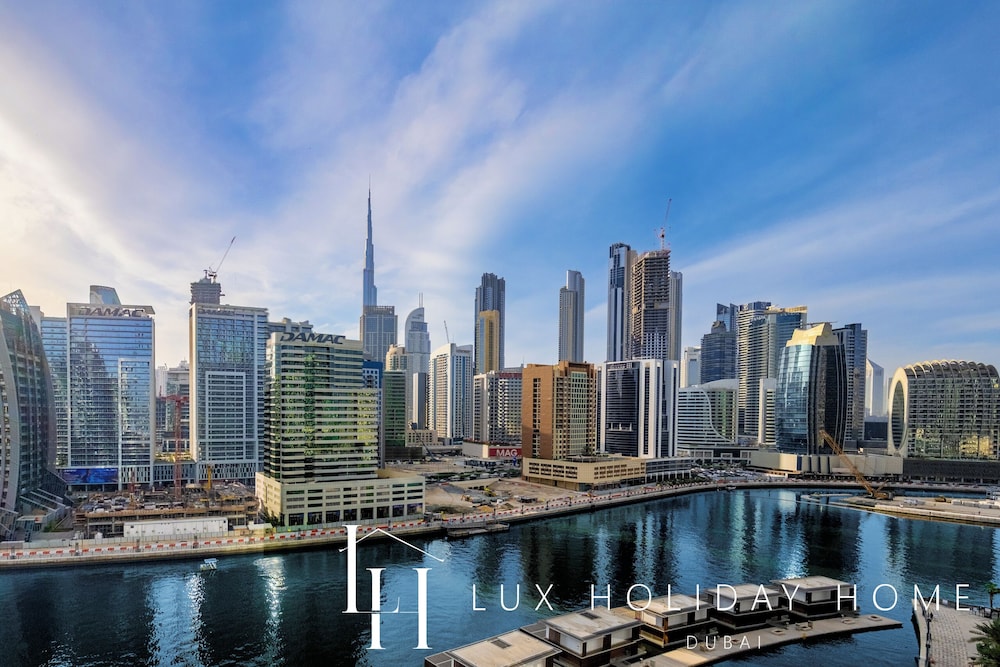 LUX The Modern Binghatti Canal Suite 3