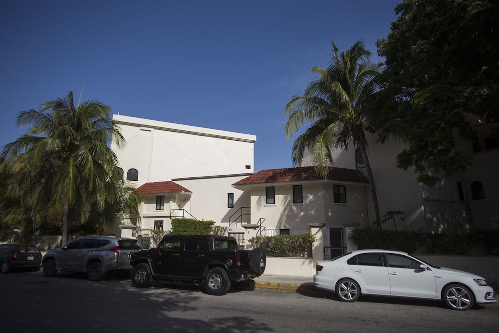 Tu Casa En Zona Hotelera a una Cuadra de la Playa
