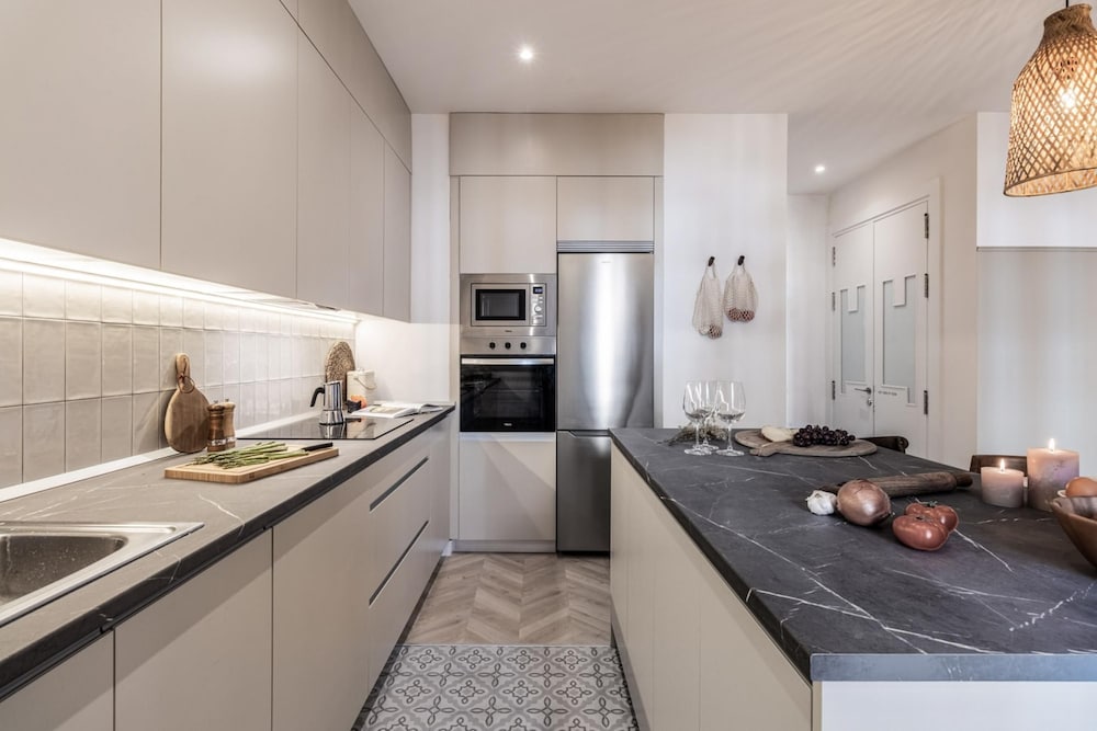Pedra - 4 Bedrooms in Trafalgar