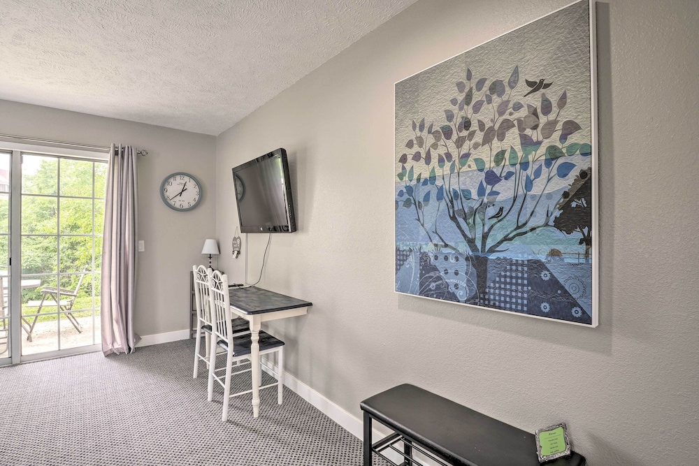 Pet-friendly Branson Studio < 3 Mi to Lake! - Property Image 11