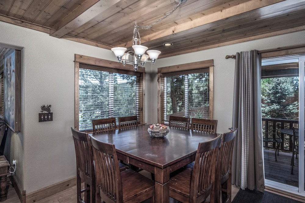 Double Elk Lodge by Ruidoso Vacation Rentals