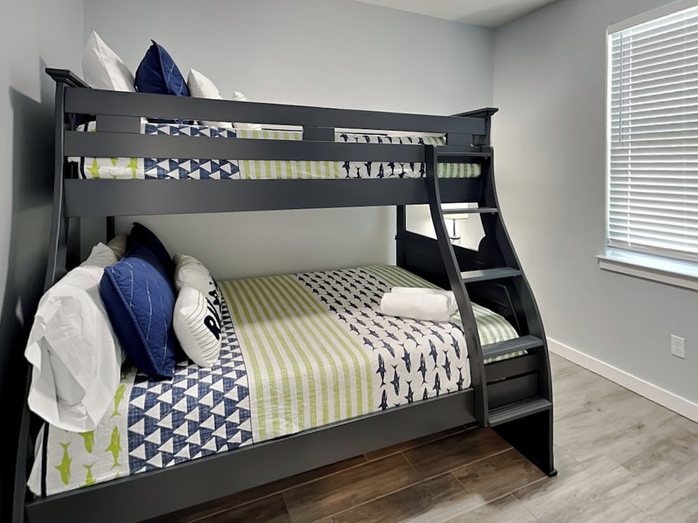 Port A's Flip Flops & Pop Tops by Silver Sands Vacation Rentals