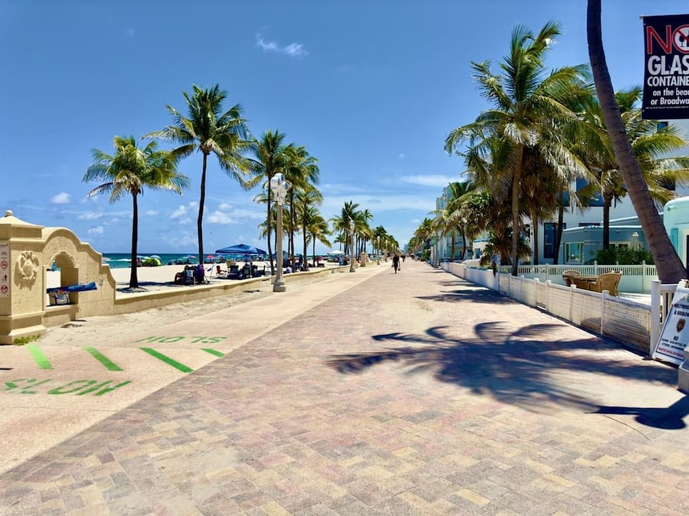 Southwinds 5 for 5 Guests -near the Beach