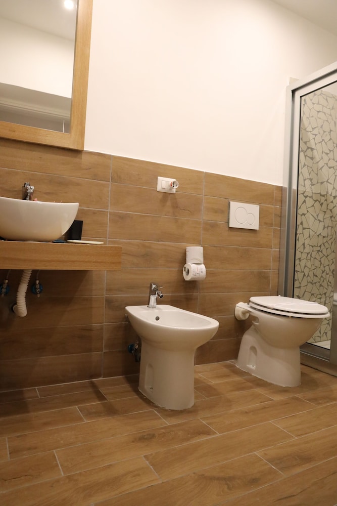 Eden Luxury Suites