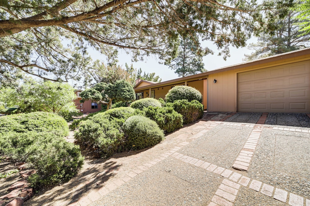 Beautiful Sedona Escape in Walkable Location!