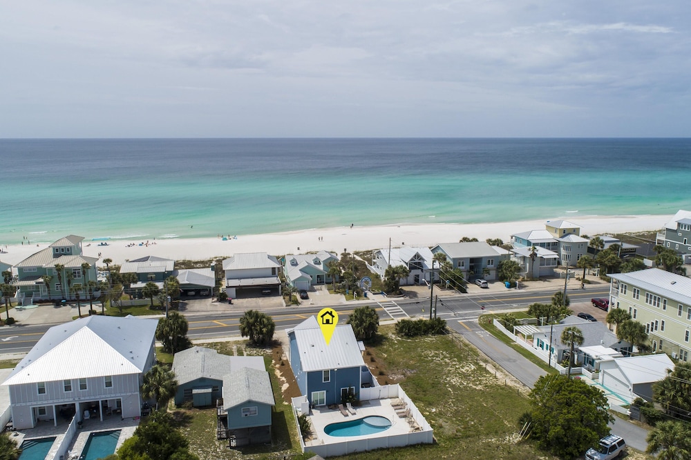 Breezy Blue Cottage by Resort Collection view 4