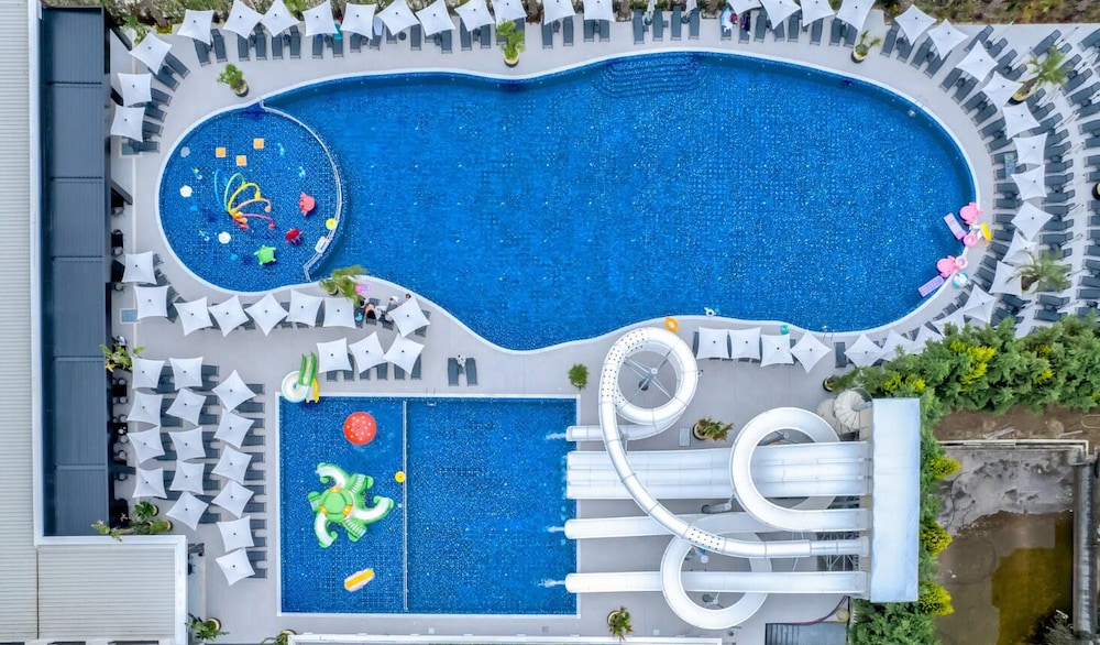 Bonita Luxury Resort & Spa