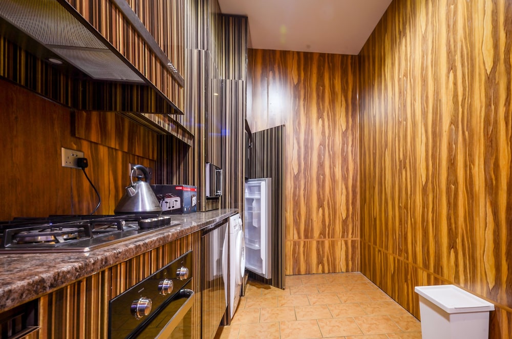 L L Apartments