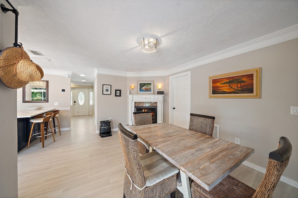 Gulf Tide Getaway 2 Bedroom Home