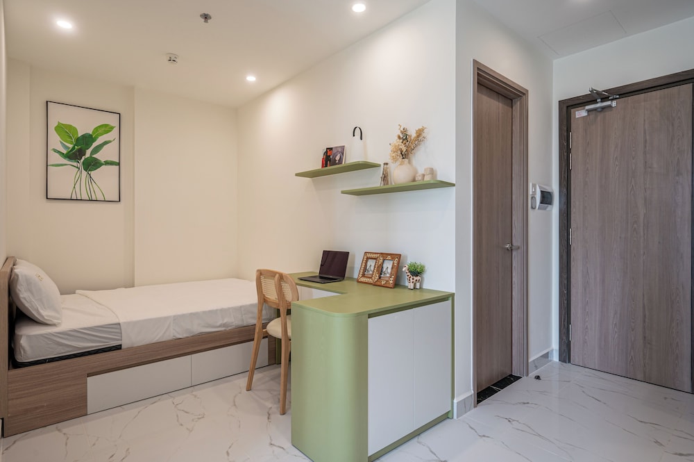 LA Nest 1bed with pool view big deal
