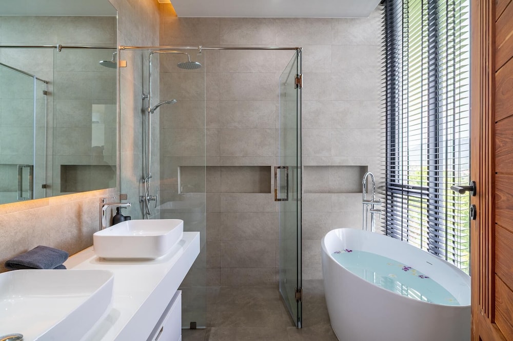 New 3BR Pool Villa in Bophut KBR46