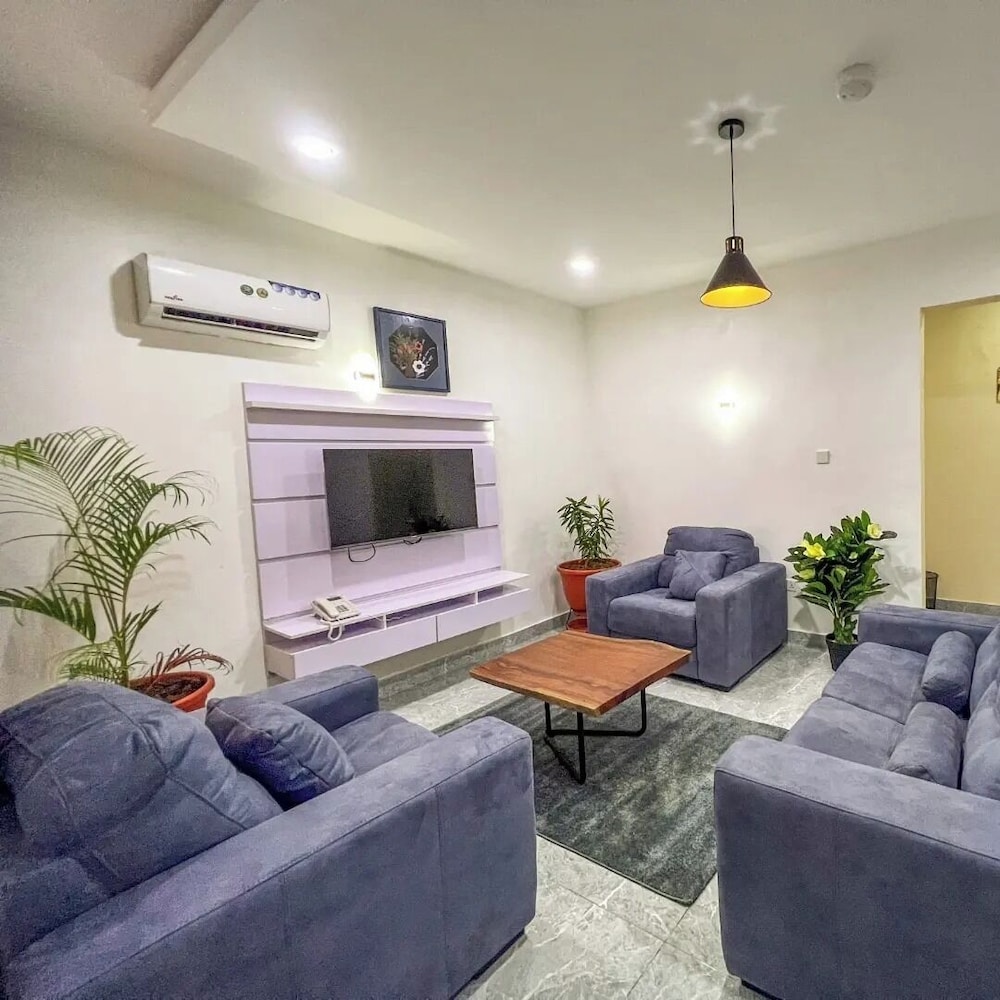 Bott Apartment
