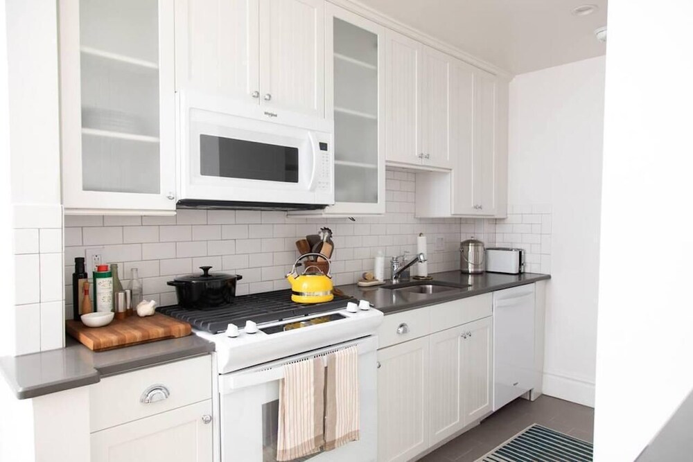 Touraine Unit 104 in Philadelphia