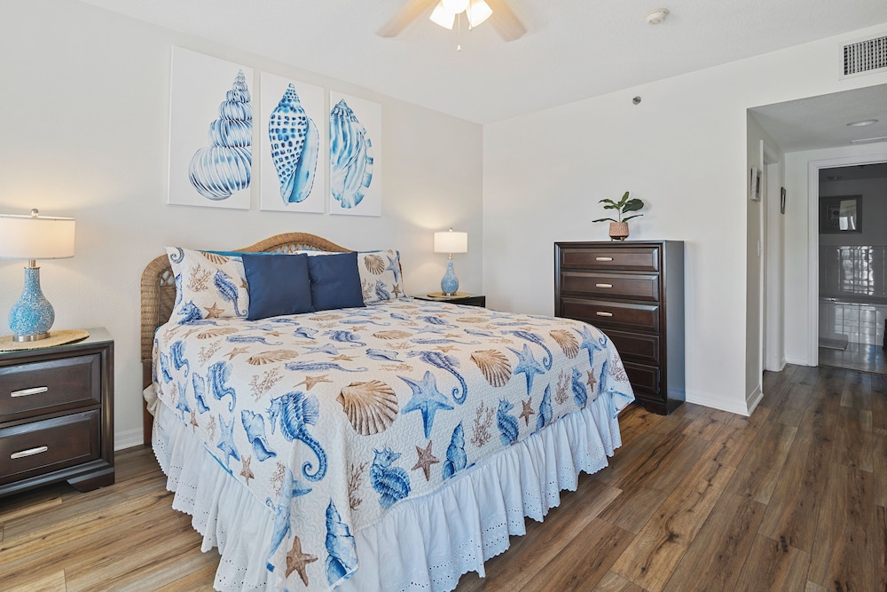 Ocean Walk 3-404