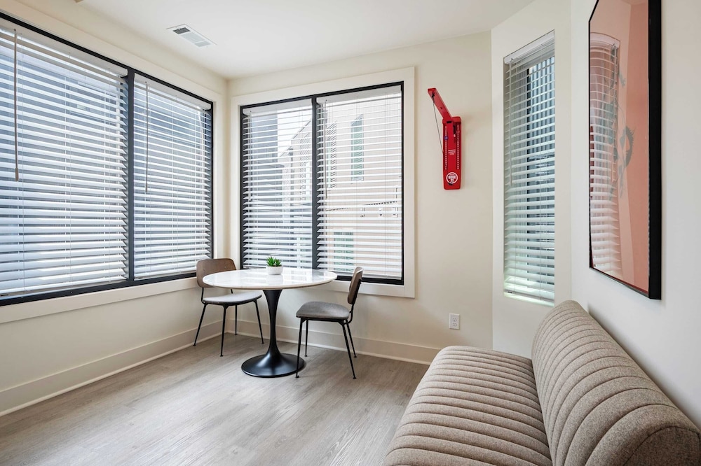 Sleeps 24 Rooftop, Game Room & Outdoor Spaces Just 10 Min to Broadway Outrider by Avantstay