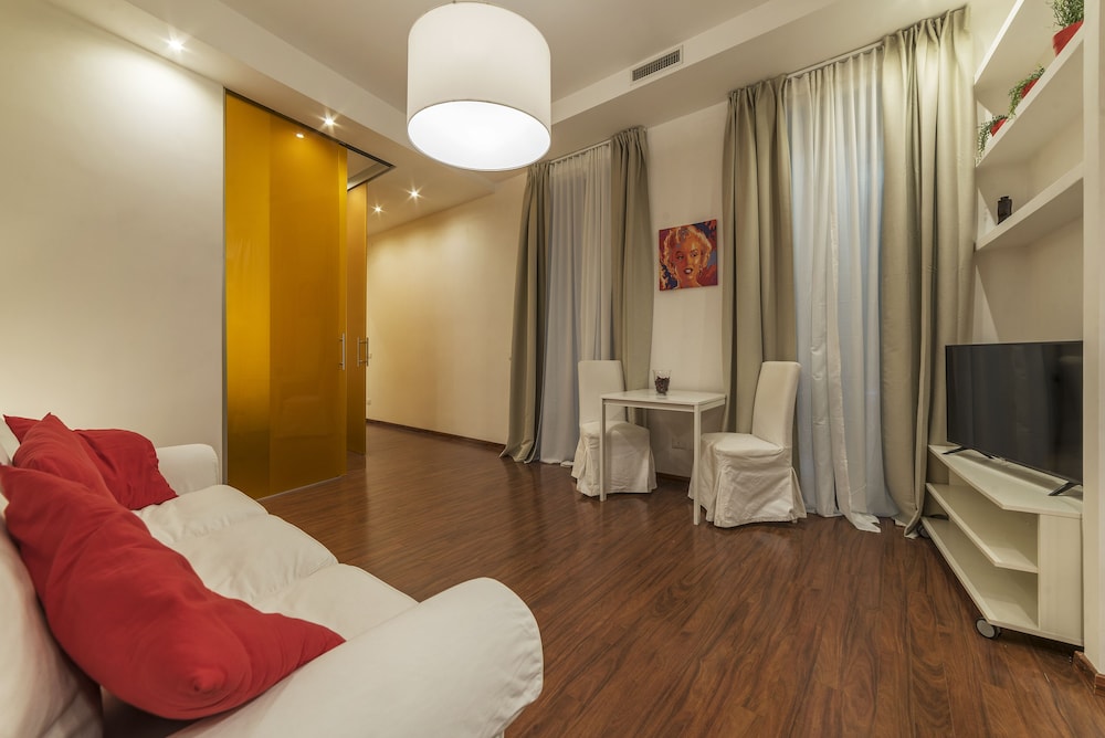 Castro Pretorio & Sallustiano Lovely Flat