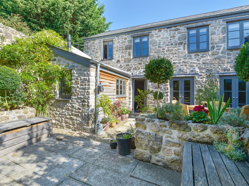 Newton Abbot Vacations - Dairy Cottage - Property Image 1