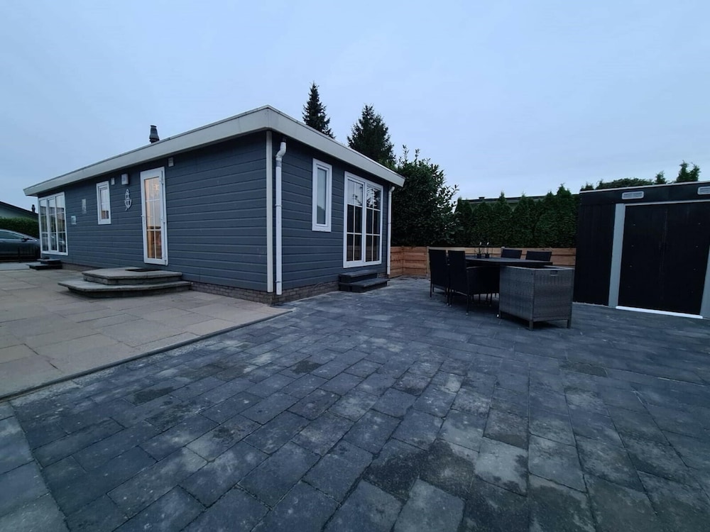 Nice Chalet With Dishwasher in a Holiday Park