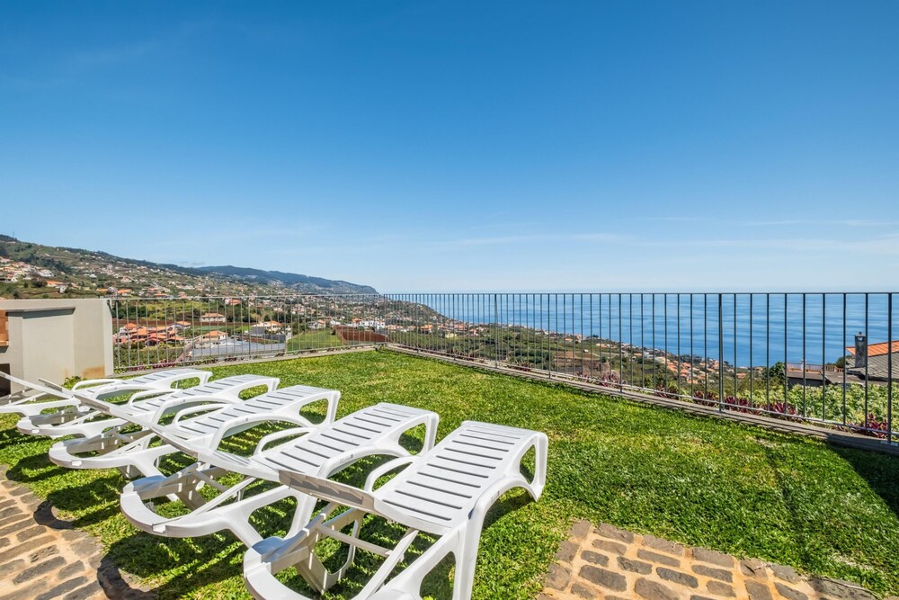 Sunshine Deluxe D by Madeira Sun Travel