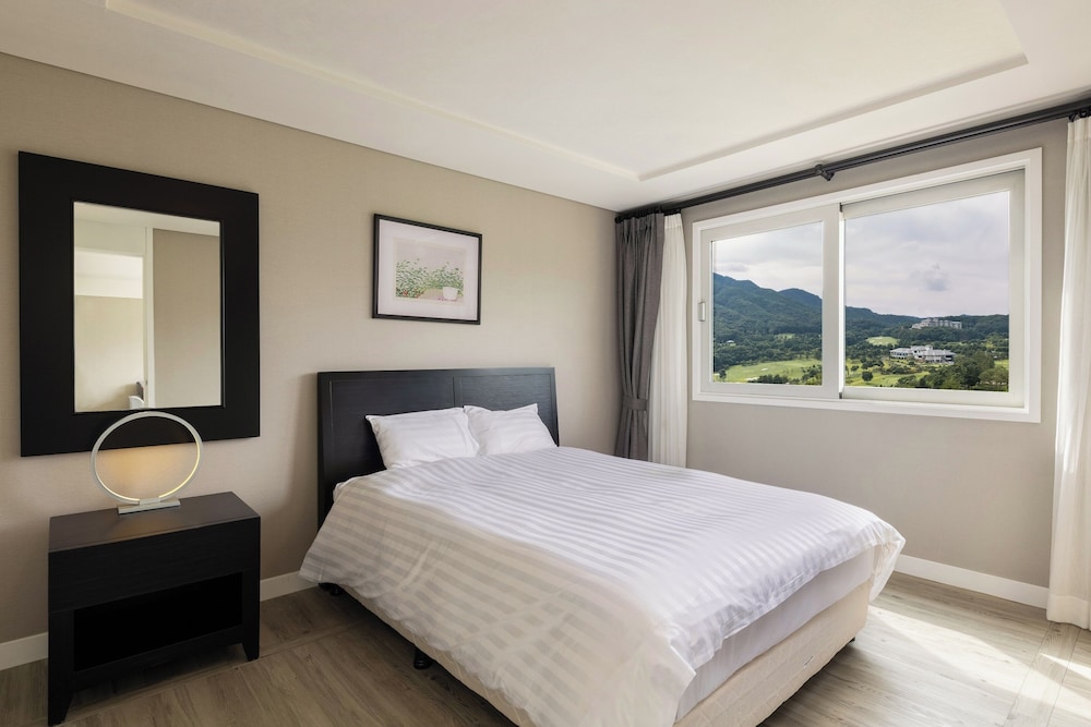 Oak Valley Resort 20