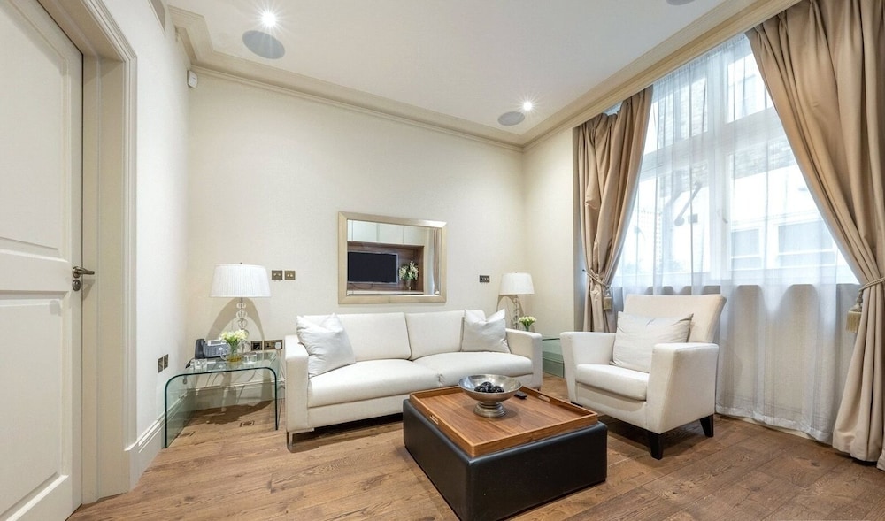 Mayfair Mansions