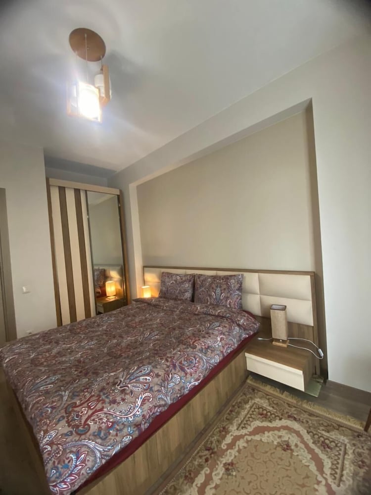 Cozy Apartment at M2 view 3