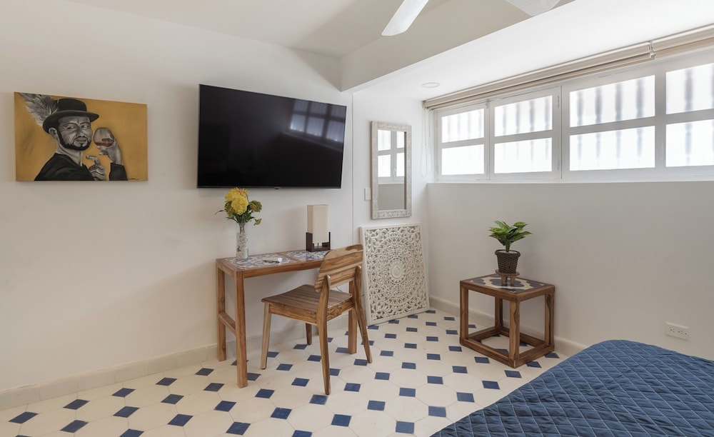 5ct-l 5 Bedroom House In Getsemani De Cartagena With Jacuzzi