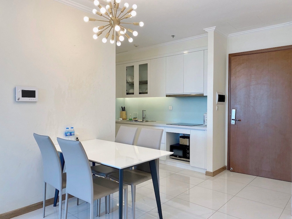 Somi Luxstay LP