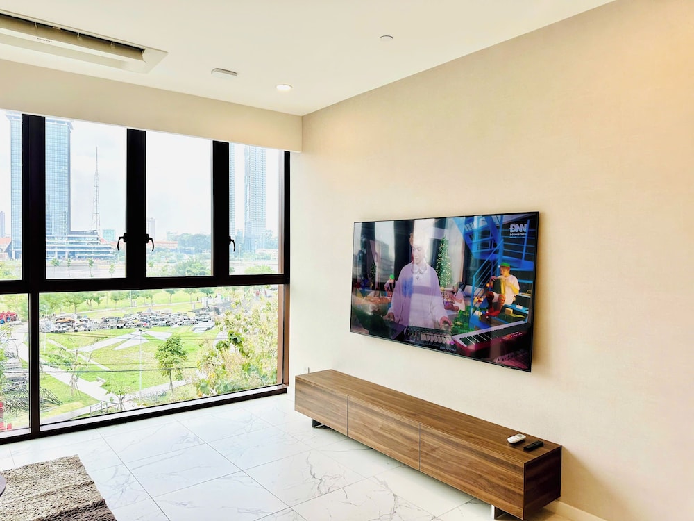 Metropole The Crest Thu Thiem Apartment