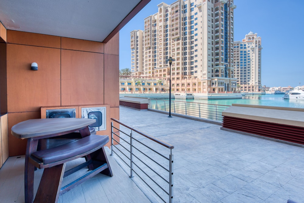 Tiara Residences - Mint Stay