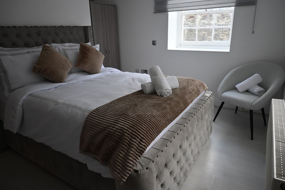 Cozy London Apartment With 2 Bedrooms&free Parking