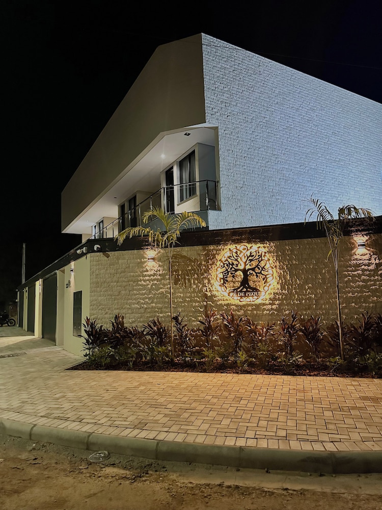 Apartamento Pequi Luxo com Garagem