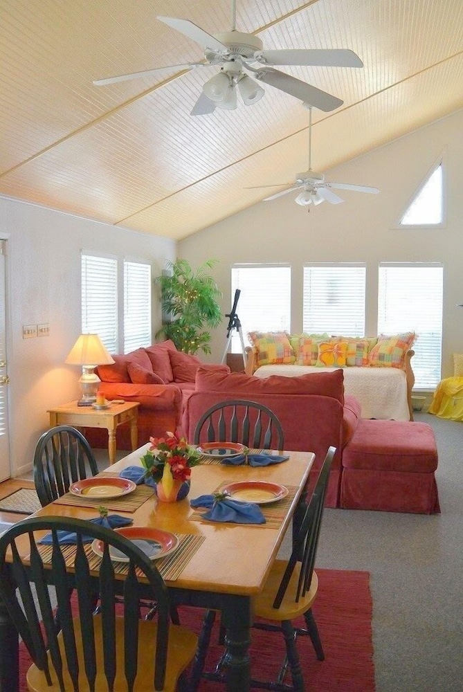 Kokomo Jo's 3 Bedroom Home