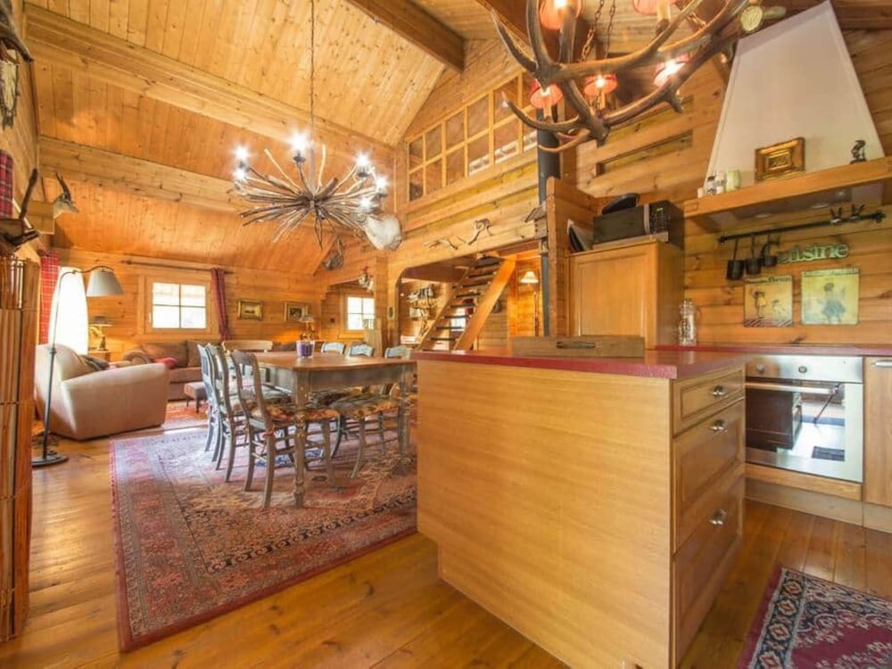 Charming Chalet in Durbuy Near Adventure Valley