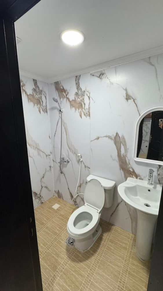 OrbitNet Suites Al Ulaya