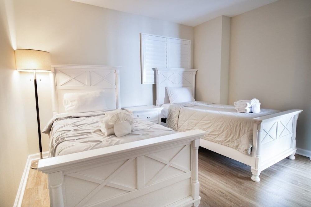 Sands Beach Club 1027 2 Bedroom Condo