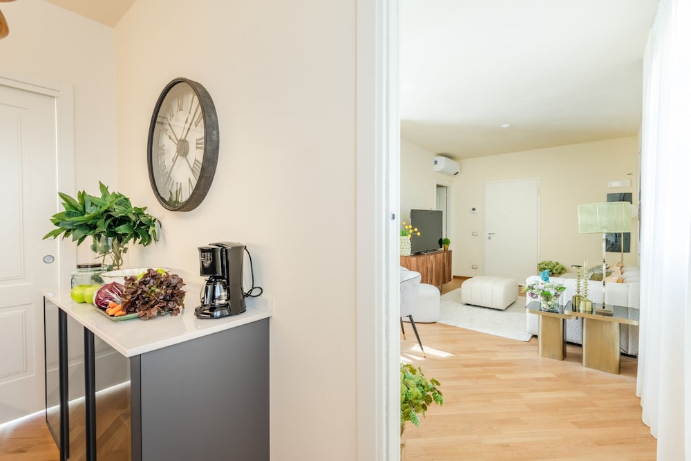 Borgo House an Apartment With Garage