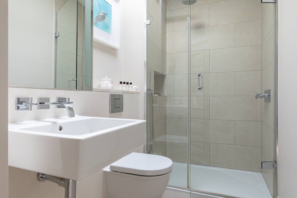 Clarendon Street by Onefinestay