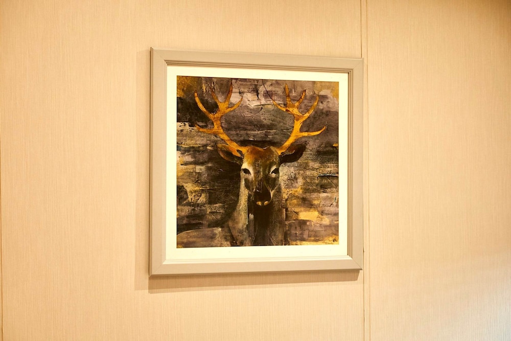 Host Stay Kinship Lodge