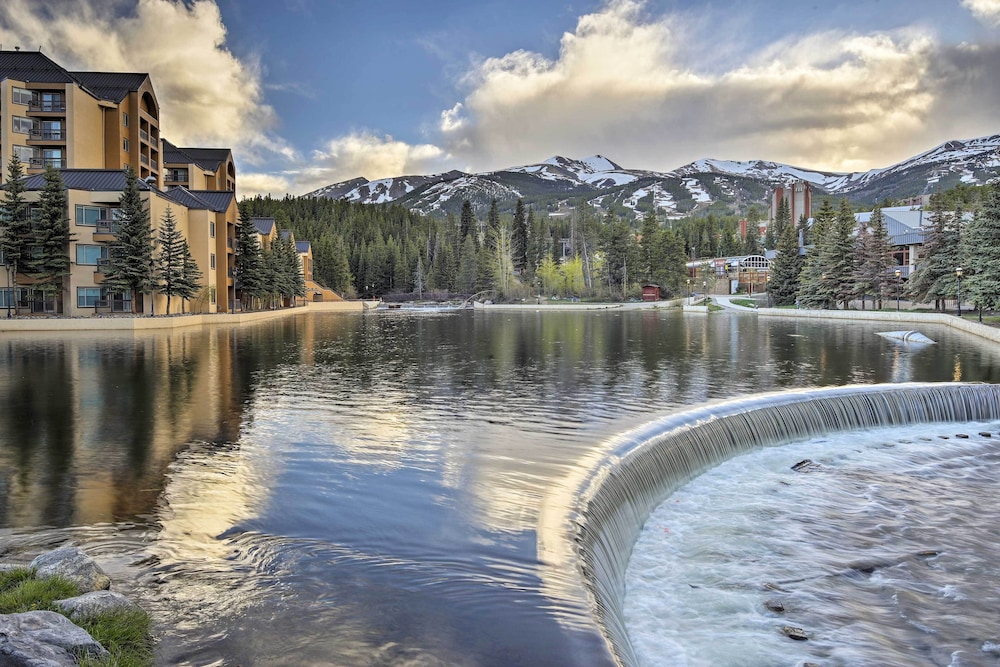 Lakefront Dillon Gem w/ Balcony: 6 Mi to Keystone view 4