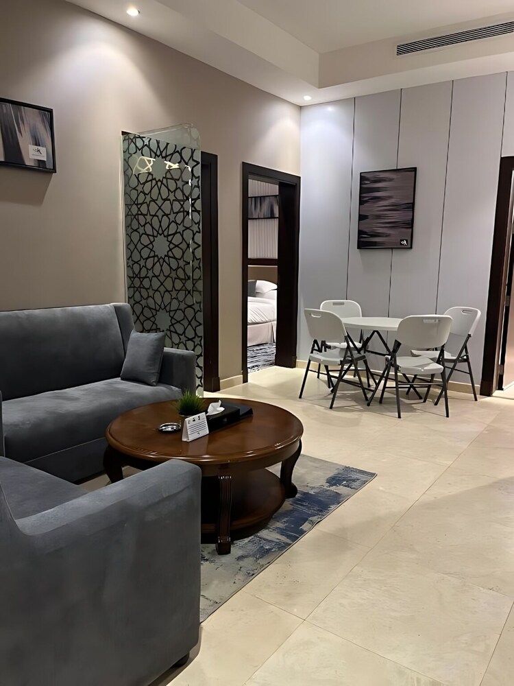 Kayan Serviced Apartments